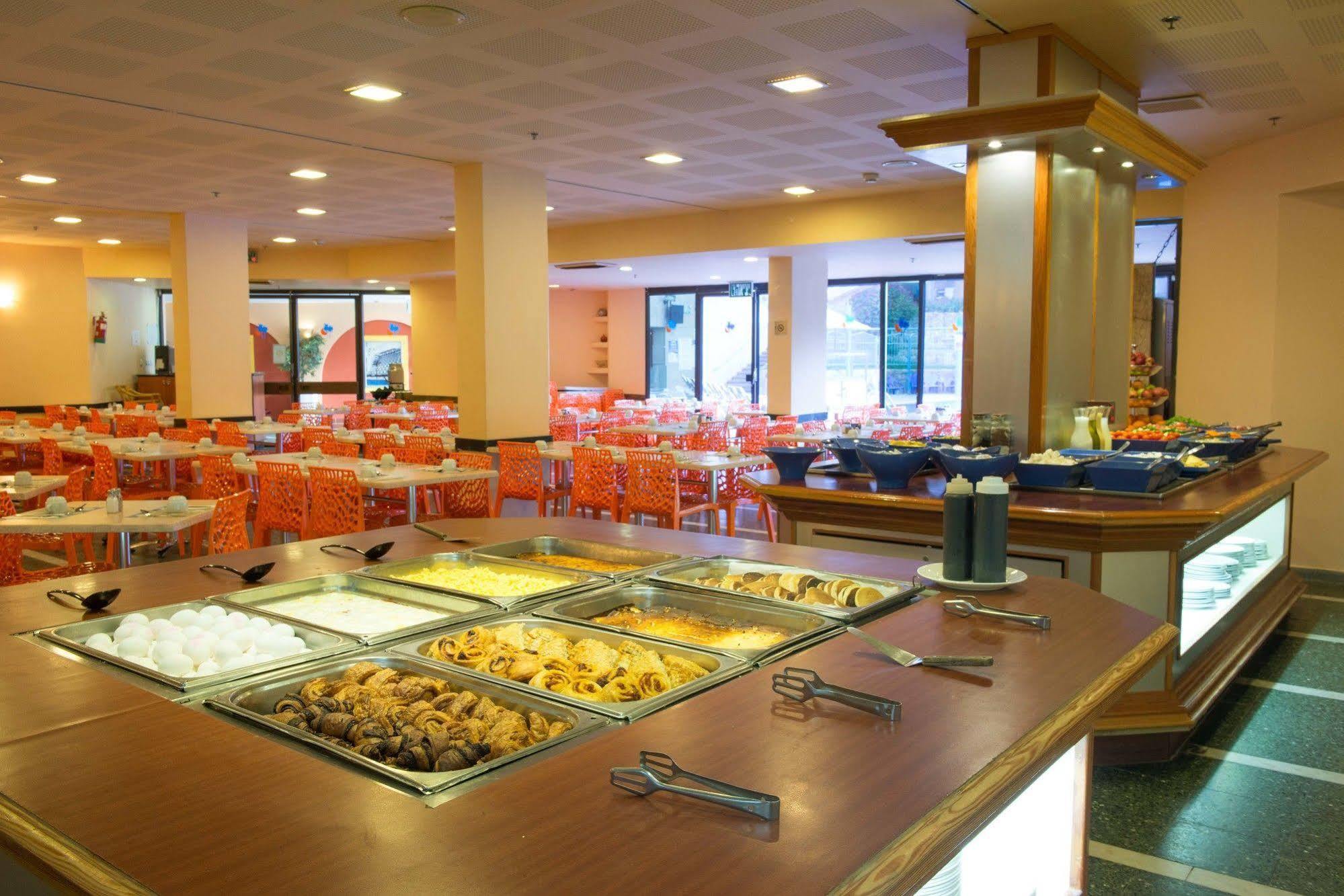 Club In Eilat - Coral Beach Villa Resort المظهر الخارجي الصورة